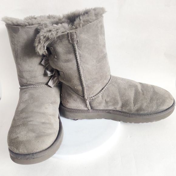 UGG Gray Bailey Bow II- Sz 8 - Picture 6 of 13
